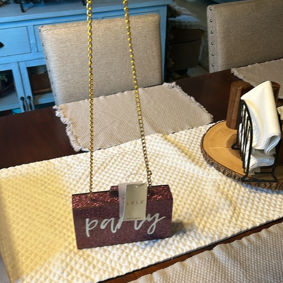 Party clutch with gold chain - Picture 2 of 5